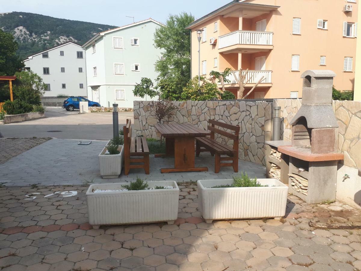 Apartment Lovorka 5 Baska  Luaran gambar